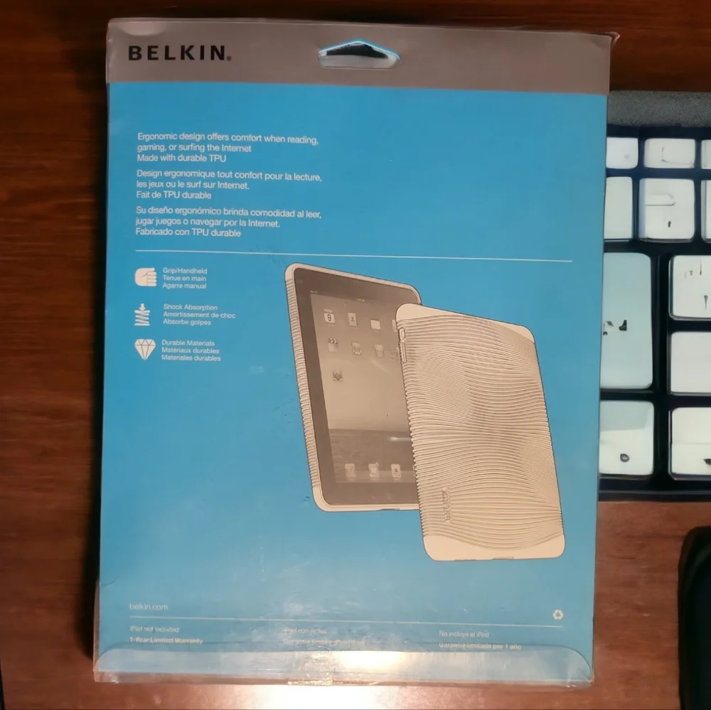 Belkin Grip Ergo Case IPad Black NEW Comfortable! Protection 9 1/2